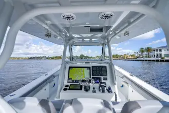 Thumbnail von Yellowfin 39 Offshore