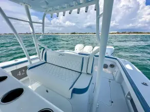 Thumbnail von Yellowfin 42 Offshore