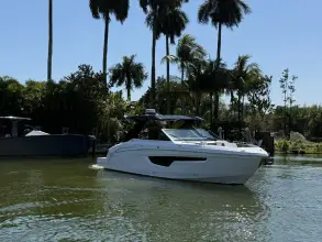 Thumbnail von Cruisers Yachts 34 GLS