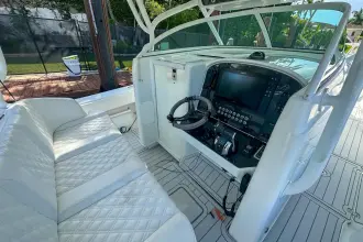 Thumbnail von Yellowfin 42 Offshore