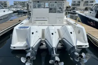 Thumbnail von Boston Whaler 345 Conquest