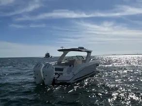 Thumbnail von Sea Ray SLX 350 Outboard
