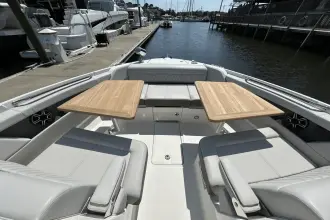 Thumbnail von Sea Ray SLX 350 Outboard