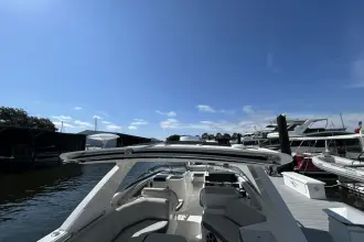 Thumbnail von Sea Ray SLX 350 Outboard