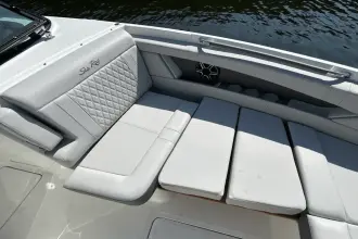 Thumbnail von Sea Ray SLX 350 Outboard