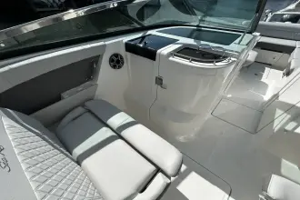 Thumbnail von Sea Ray SLX 350 Outboard