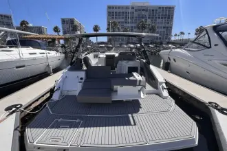 Thumbnail von Cruisers Yachts 338 SS