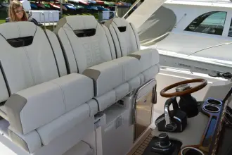 Thumbnail von Tiara Yachts 34 LS Station Break