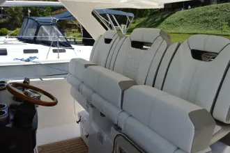 Thumbnail von Tiara Yachts 34 LS Station Break
