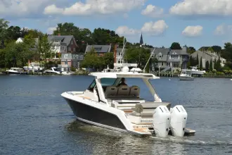 Thumbnail von Tiara Yachts 34 LS Station Break
