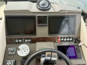 Thumbnail von Carver C36 Command Bridge