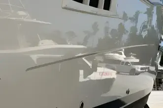 Thumbnail von Carver C36 Command Bridge