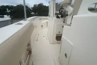 Thumbnail von Cobia 296 Center Console