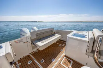 Thumbnail von Boston Whaler 320 Vantage
