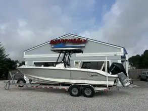 Thumbnail von Boston Whaler 28 Conquest