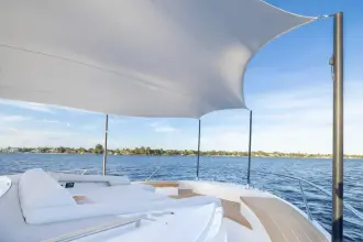 Thumbnail von Tiara Yachts EX54