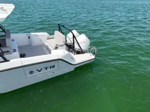 Thumbnail von Cruisers Yachts 38 VTR