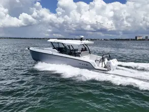 Thumbnail von Cruisers Yachts 38 VTR