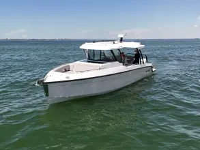 Thumbnail von Cruisers Yachts 38 VTR