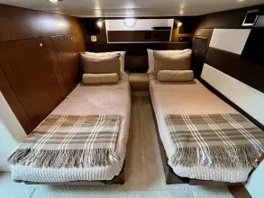 Thumbnail von Cruisers Yachts 41 Cantius
