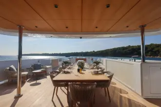 Thumbnail von Canados Expedition Yacht OCEANIC 143