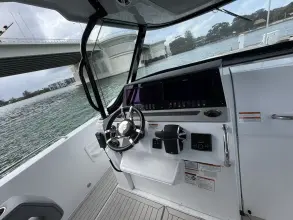 Thumbnail von Cruisers Yachts 38 VTR