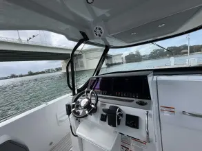 Thumbnail von Cruisers Yachts 38 VTR