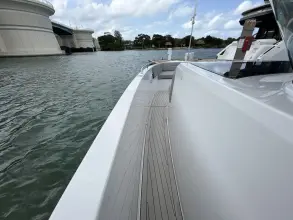 Thumbnail von Cruisers Yachts 38 VTR