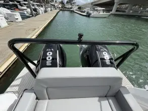 Thumbnail von Cruisers Yachts 38 VTR