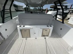 Thumbnail von Cruisers Yachts 38 VTR