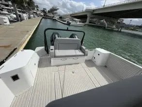 Thumbnail von Cruisers Yachts 38 VTR