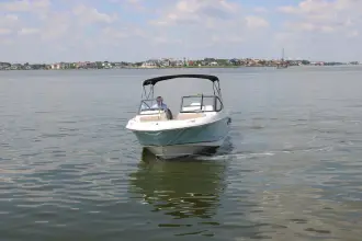 Thumbnail von Boston Whaler 210 Vantage