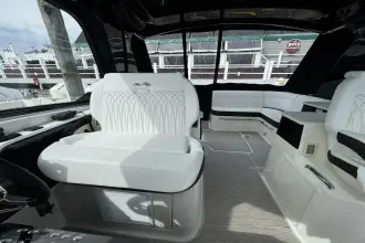 Thumbnail von Sea Ray 370 Sundancer Outboard