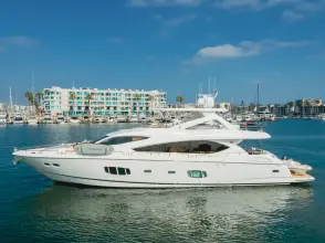 Thumbnail von Sunseeker 88 Yacht
