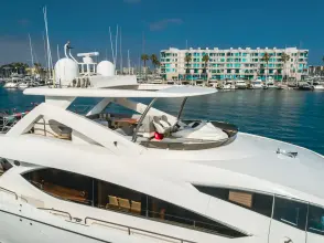 Thumbnail von Sunseeker 88 Yacht