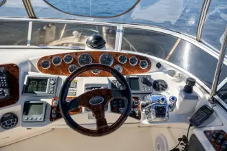 Thumbnail von Meridian 341 Sedan