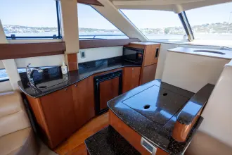 Thumbnail von Meridian 341 Sedan