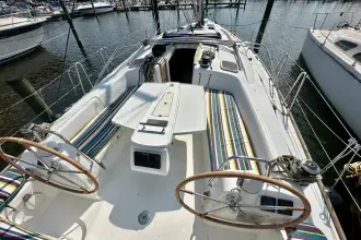 Thumbnail von Beneteau Oceanis 40