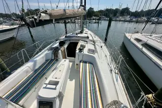 Thumbnail von Beneteau Oceanis 40
