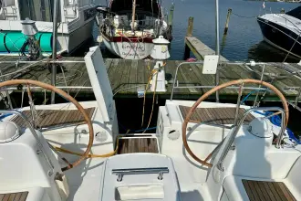 Thumbnail von Beneteau Oceanis 40