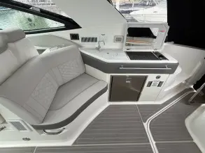 Thumbnail von Sea Ray 320 Sundancer Outboard