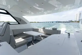 Thumbnail von Cruisers Yachts 42 GLS OB