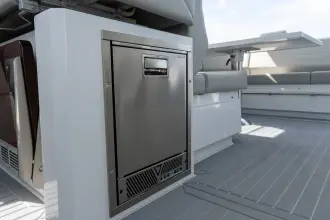 Thumbnail von Cruisers Yachts 42 GLS OB