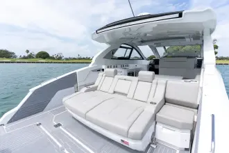 Thumbnail von Cruisers Yachts 42 GLS OB