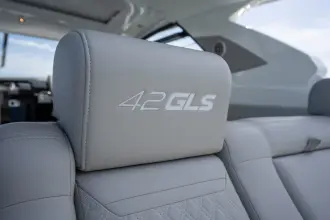Thumbnail von Cruisers Yachts 42 GLS OB