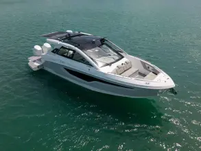 Thumbnail von Cruisers Yachts 42 GLS OB