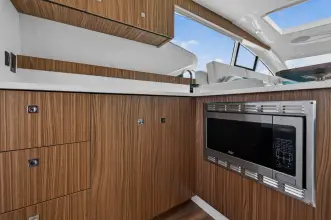 Thumbnail von Cruisers Yachts 46 Cantius