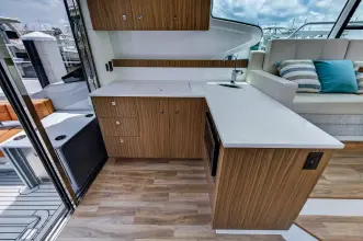 Thumbnail von Cruisers Yachts 46 Cantius