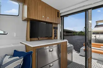 Thumbnail von Cruisers Yachts 46 Cantius