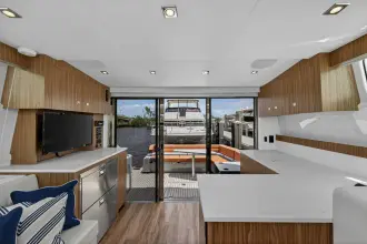 Thumbnail von Cruisers Yachts 46 Cantius